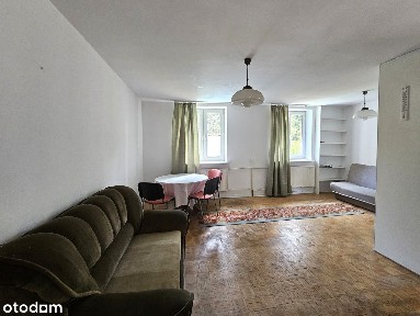 Dom blisko metra! Dla firmy lub na biuro