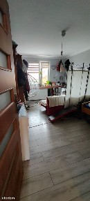 1 piętro, 3 pokoje + balkon + garaż + piwnica 18m2