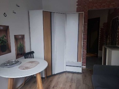 Malutka kawalerka do wprowadzenia na Górnej