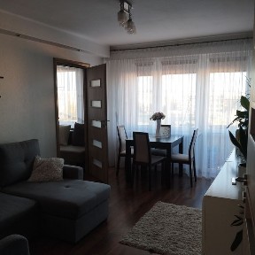 Sprzedam mieszkanie 3 pokoje, 48m2, 4pietro