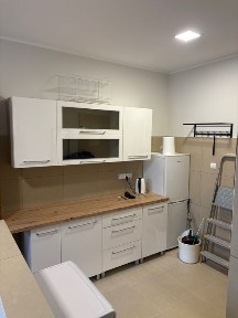 Sprzedam mieszkanie w kamiennicy, 1 pietro