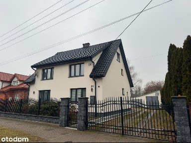 Dom w centrum Łochowa