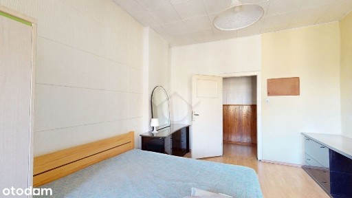 3 pokoje | Do remontu | Świetna lokalizacja | Piwnica