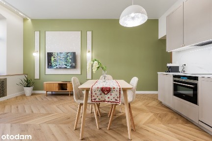 2 pokoje po remoncie w kamienicy, ul. Komuny Paryskiej 73