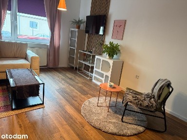 Przestronna, piękna, w pełni wyposażona kawalerka na wynajem