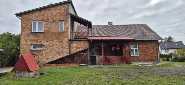 Sprzedam dom wraz z budynkami gospodarczymi sadkiem i polem
