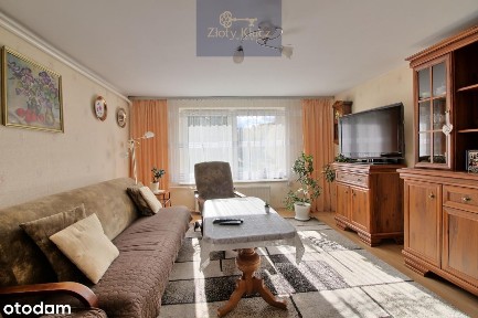 Dom z tarasem-5 pokoi-ogród-dwa garaże murowane