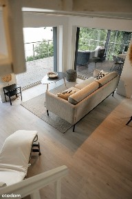 Dom z bezpośrednim dostępem do jeziora