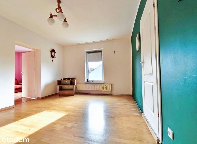 w kamienicy w centrum Olsztynka