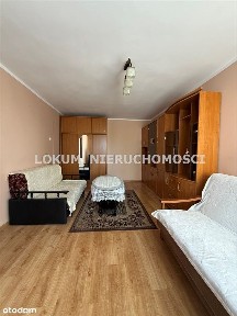 Kawalerka ul. Śląska wysoki blok