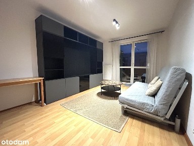 2 pokoje | osobna jasna kuchnia | miejsce postojowe | Blok z 2007 roku