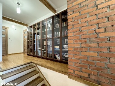 Przestronny dom pod miastem