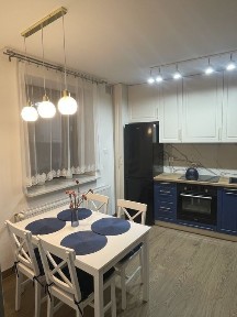 Kawalerka z podworkiem blisko centrum miasta