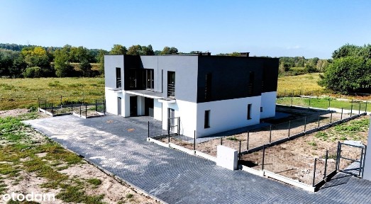 Dom Pod Lasem Wśród Ciszy I Zieleni.