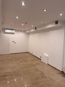 Lokal użytkowy, 34 m2, witryna, bezpośrednio przy schodach