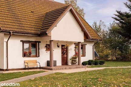 Wyjątkowa posiadłość w pobliżu stadniny w Wólce Cycowskiej