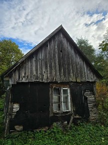Stary dom na sprzedaż w całości lub na części