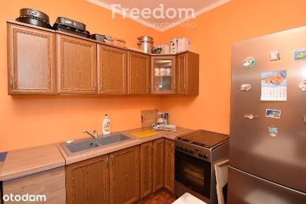 Dom siedliskowy z zabudowaniami na sprzedaż