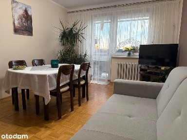 Przestronne 3-pokojowe mieszkanie z osobną kuchnią i balkonem