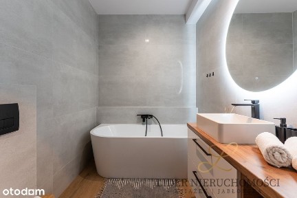 Wykończony bliźniak Krasne