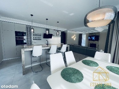 Wolnostojący dom na wynajem, garaż