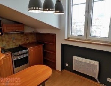 Kawalerka 30 m2 Stare Miasto, Szlak 39, 1900 + opłaty