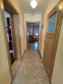 Rezerwacja, wieś otoczona lasami