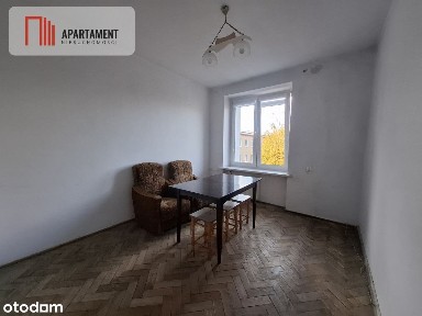 Rozkładowe 2 pokojowe w centrum z balkonem!