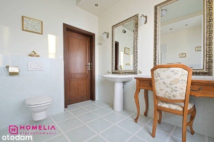 Dworek na dużej działce + drugi dom