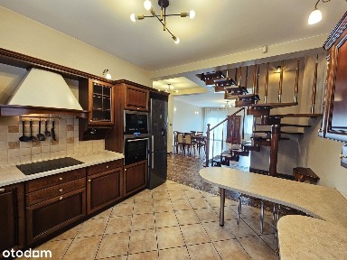 Super lokalizacja, 3 sypialnie, 2łazienki, garaż, taras, klimatyzacja