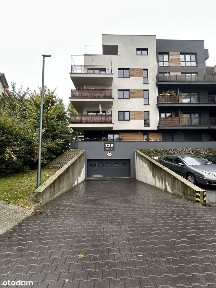 Dwu-pokojowe mieszkanie 45m2 z tarasem i parkingiem podziemnym.
