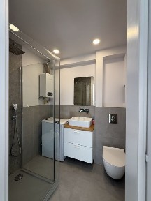 Nowo wyremontowane mieszkanie w centrum z widokiem na park!