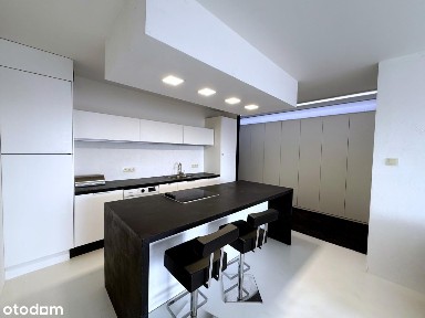 Duże 2 pok, zamknięte osiedle! Garaż! Centrum