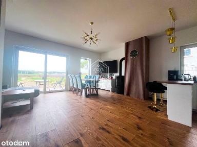 Nowoczesny dom wolnostojący w Nowym Dąbiu