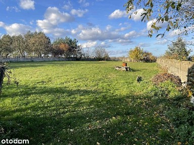 Dom 160m2 w stanie surowym z dużą działką 2x1900m2-uzbrojna, ogrodzona