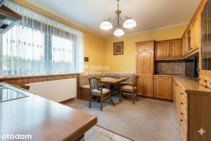 Przestronny dom wolnostojący z lokalem pod usługi