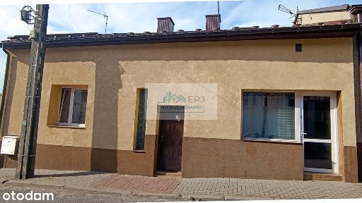 Dom z potencjałem inwestycyjnym w centrum Pajęczna!