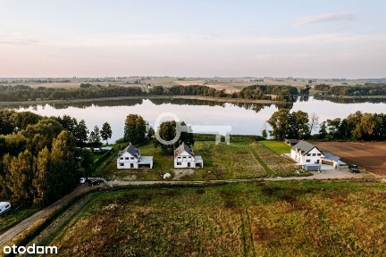 Dom z widokiem na jezioro