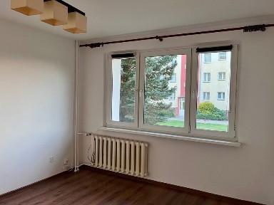 Sprzedam mieszkanie, parter, 4 pokoje, 56 m2 Ujście Os. Górne