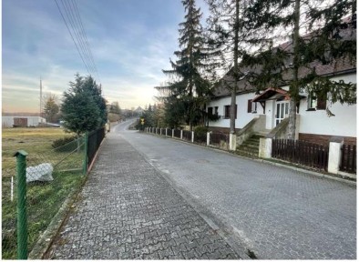 Dom 240 m2 z dużą działką i duszą wyjątkowy atrakcyjna lokalizacja