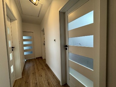 Wynajmę dom w Kiełpinie. Miejsce na działalność.