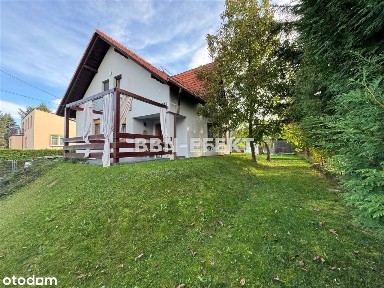 Dom z garażem dwustanowiskowym