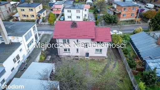 Dom z zapleczem gospodarczym - Błotnica