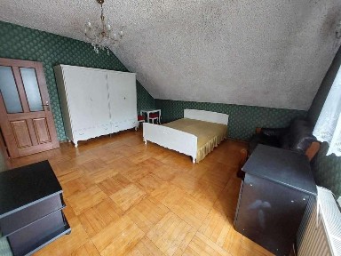 Duży dom z tarasem blisko jeziora