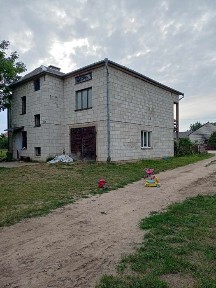 Sprzedam dom z siedliskiem