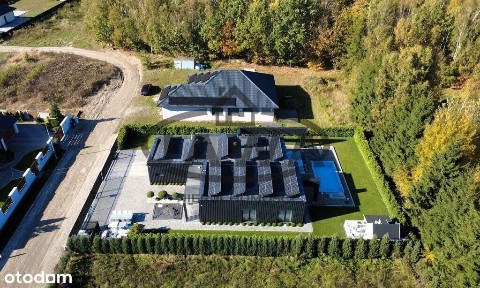 5 pokoi, płaski dach, fotowoltaika, basen, jakość