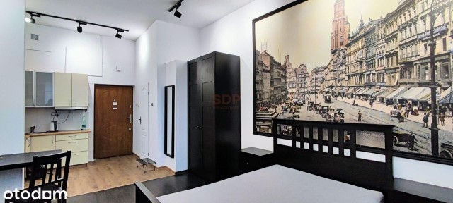 Kawalerka w Rynku z widokiem na ul. Więzienną!