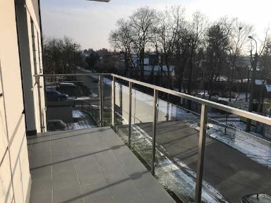 B. Ładne mieszkanie od zaraz przy stacji WAWER, 42 metry.