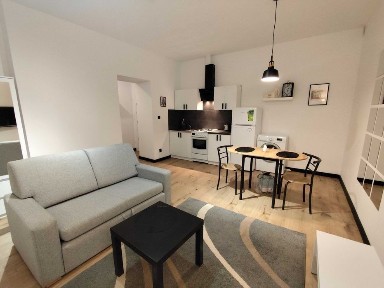 Kawalerka na sprzedaż (wraz z wyposażeniem)