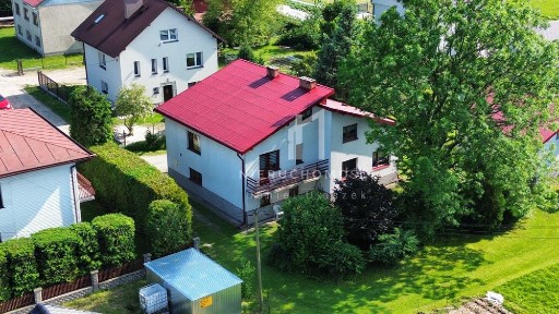 Solidny dom blisko Biecza, Korczyna